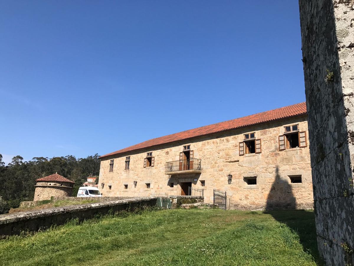Monasterio Y De Casa de hóspedes Moraime